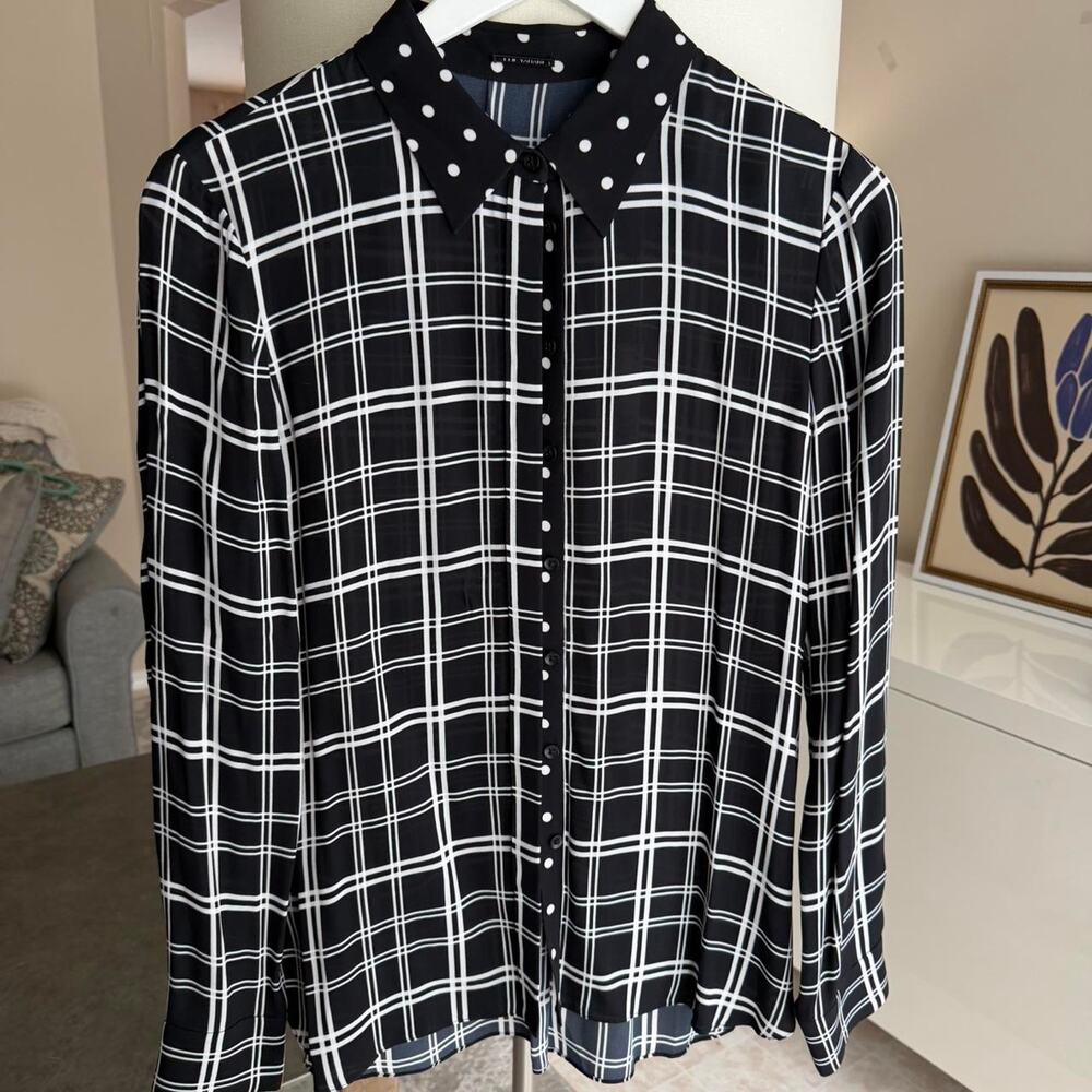Elie Tahari NWT Black and White Button Up Blouse